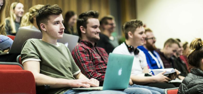 Acces gratuit pentru studenti